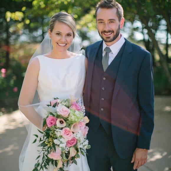 Meet your Posher, Whitney - Picture 1 of 1